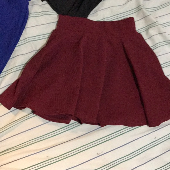 Miniskirt - Picture 3 of 4